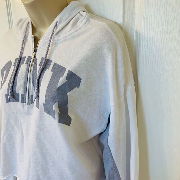 Trendy Fun VS PINK Half Zip Raw Hem White & Gray Two Toned Crop Hoodie! 🔥 - Picture 3 of 6